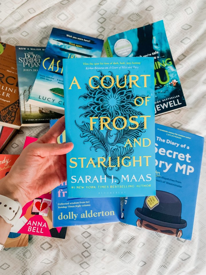A court of frost and starlight - sarah j maas book review 
a court of thorns and roses series